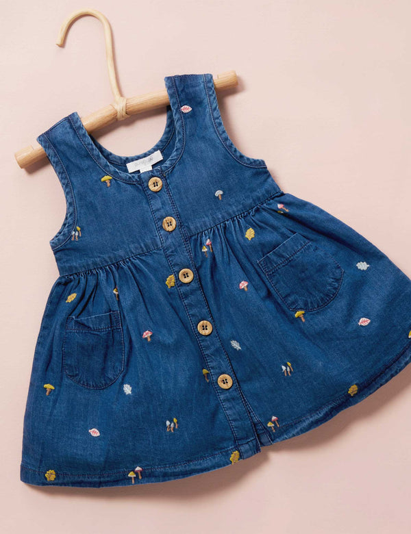Mushroom Pinnie - Mushroom Broderie